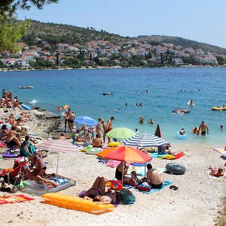 Apartments By The Sea Mavarstica, Ciovo - 12696 Trogir Eksteriør billede