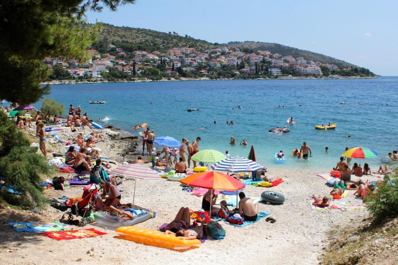 Apartments By The Sea Mavarstica, Ciovo - 12696 Trogir Eksteriør billede